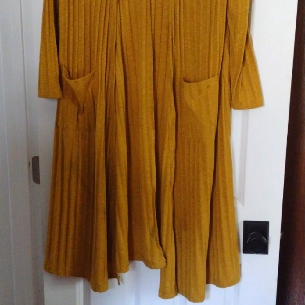 Lularoe duster in mustard size large - Picture 2 of 4